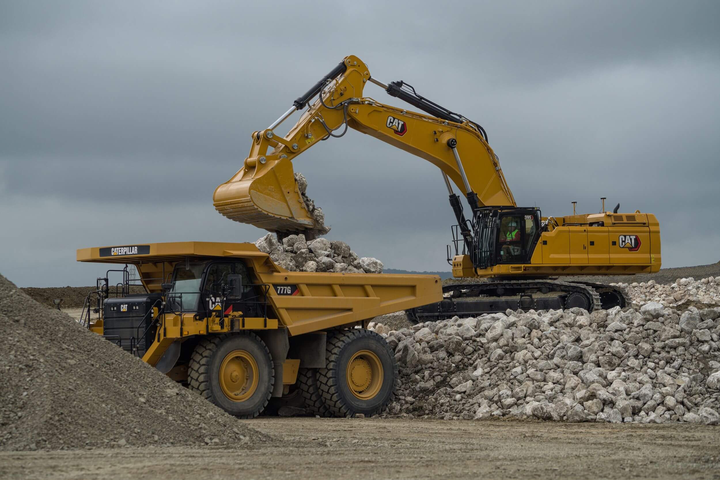 Очистка и замена фильтров воздуха и кондиционера у JCB